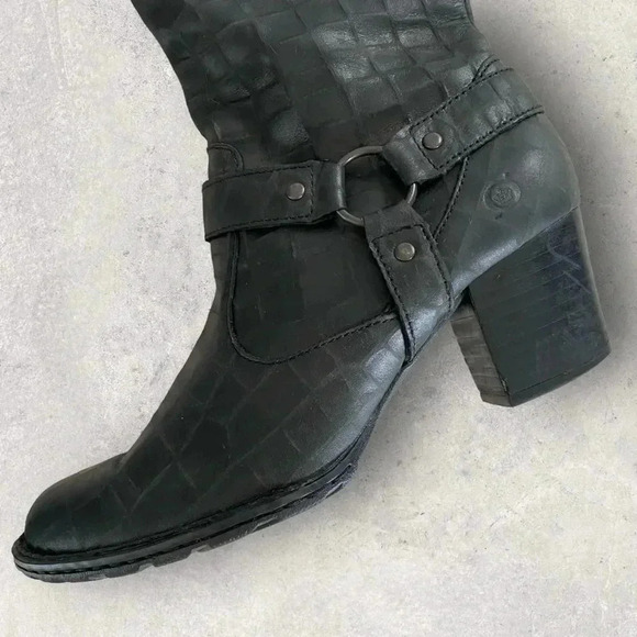 Born  Women’s  Gray Croc Embossed Leather Heeled Mid Calf Western Boots Sz 7.5 - Picture 7 of 11